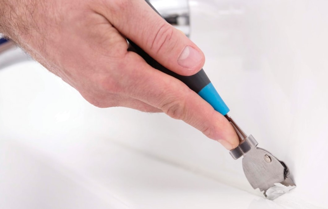 How to Easily Remove Silicone Caulk Without Using Chemicals 